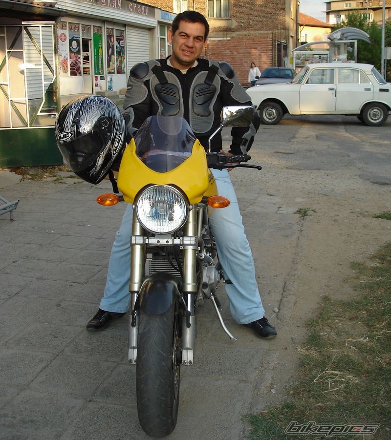 Photo 1833736