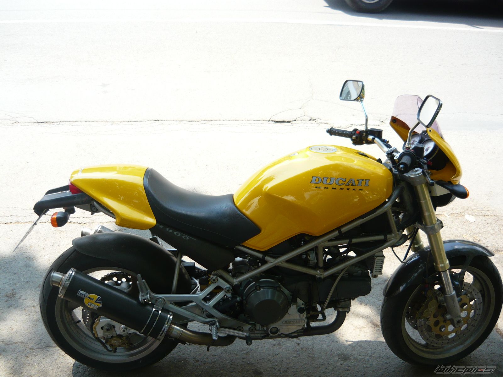 Photo 1833742