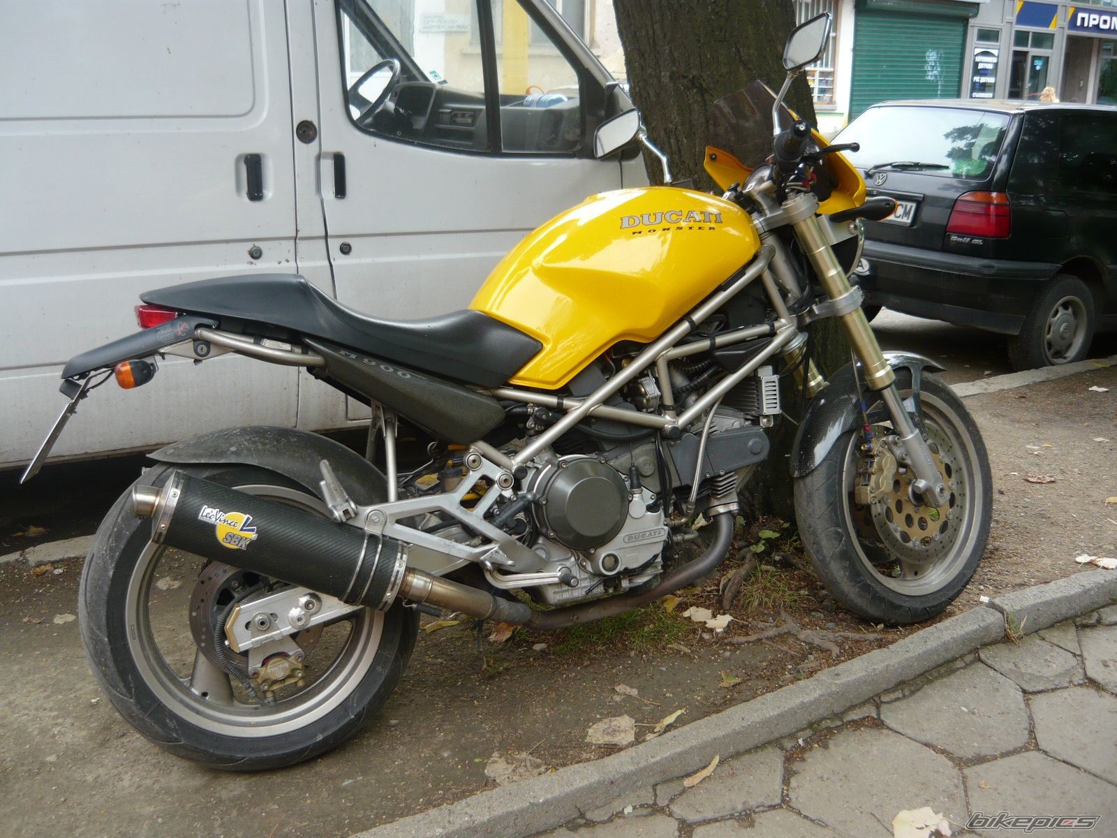 Photo 1833746