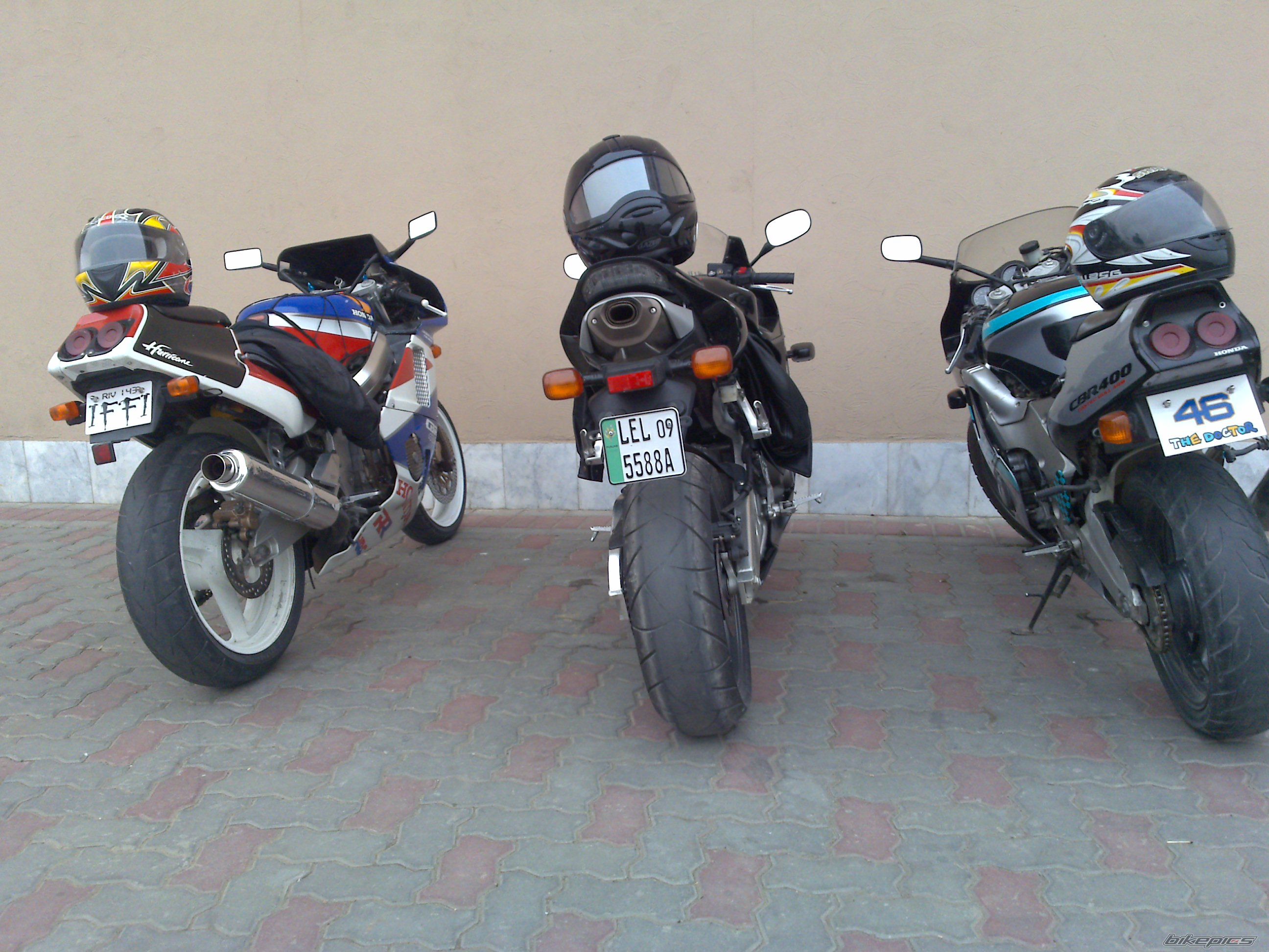 Photo 1833960