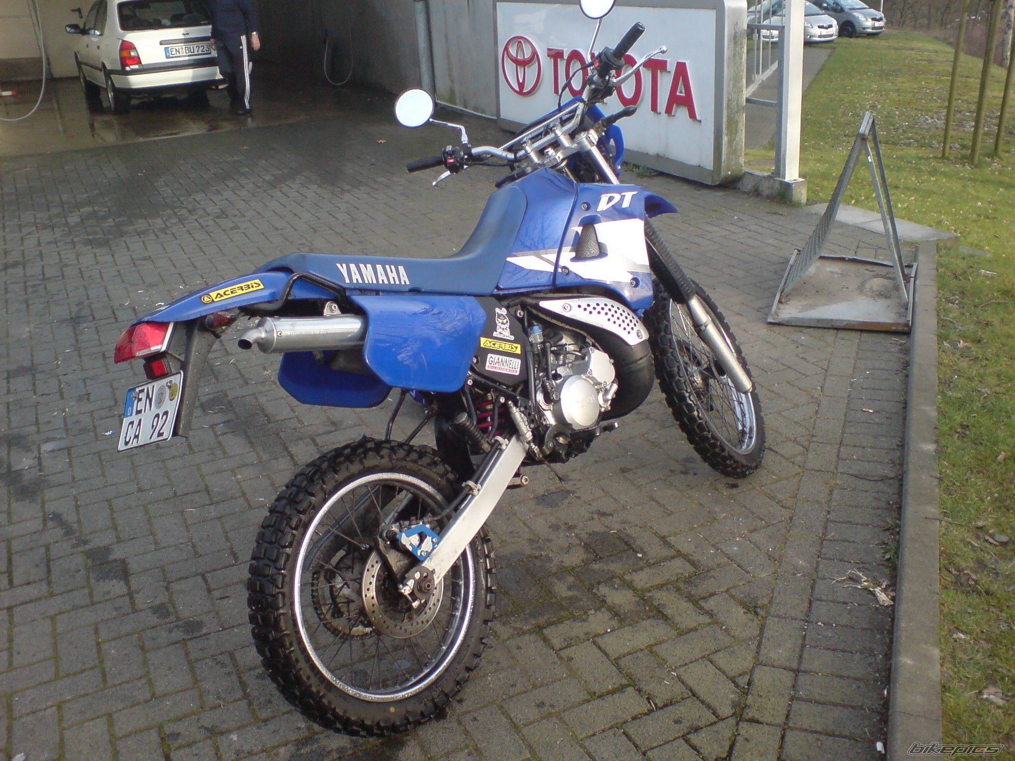 Photo 1834017