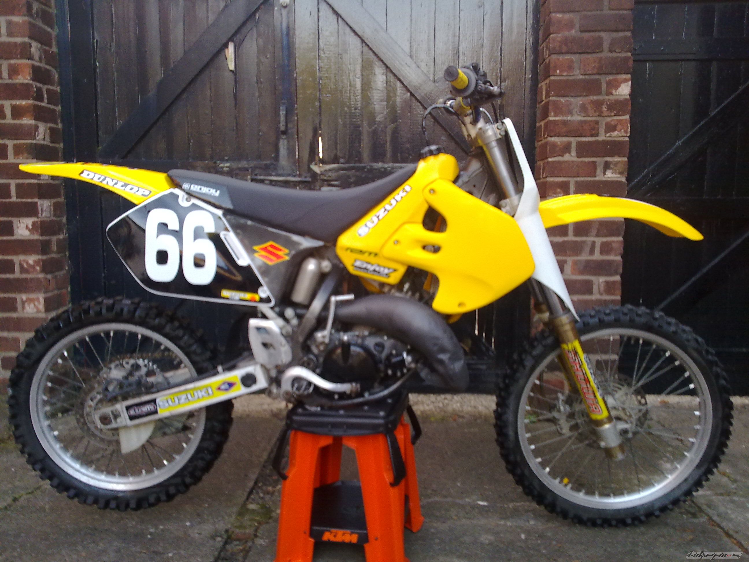 Photo 1834149