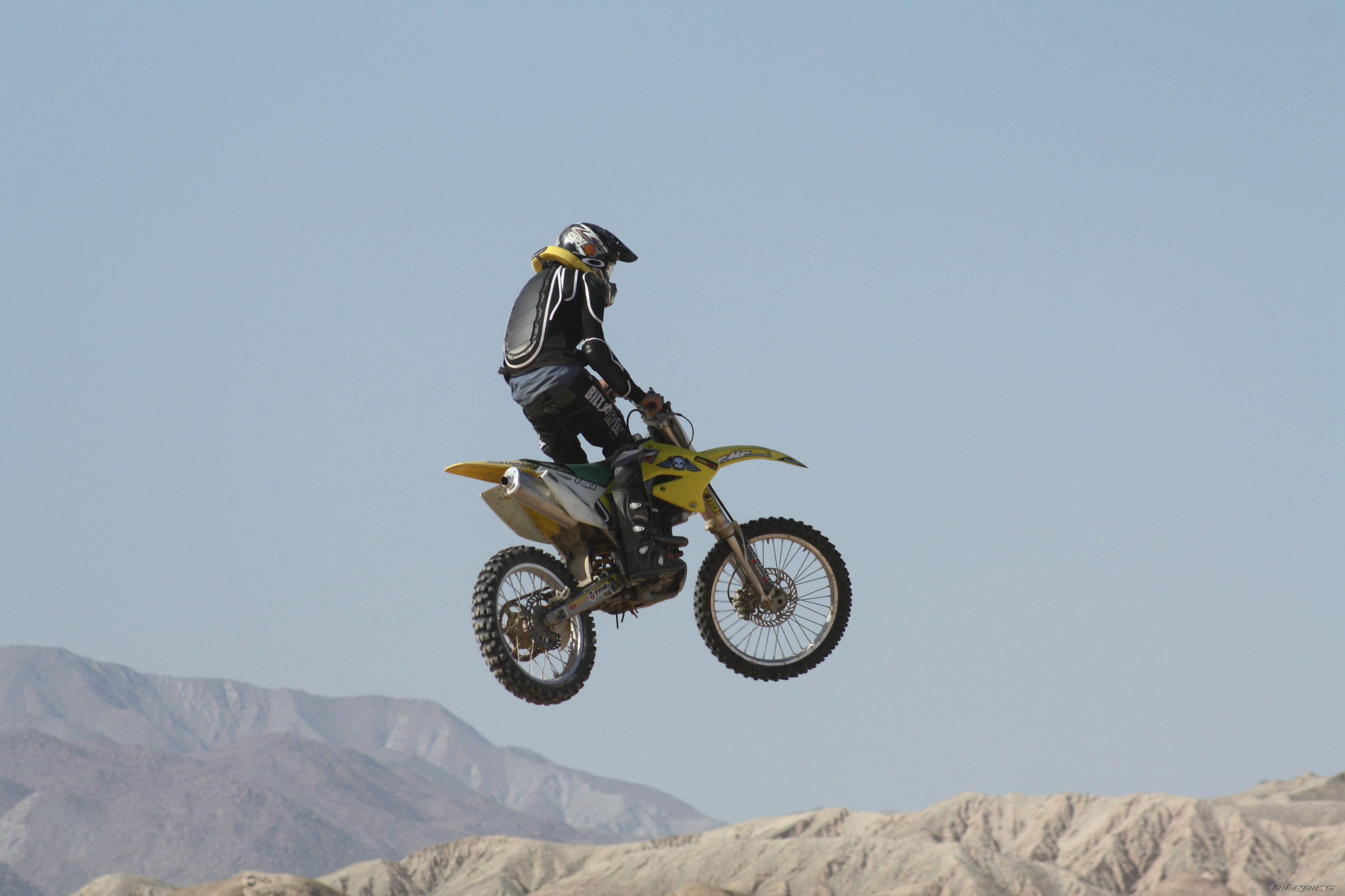 Photo 1834247