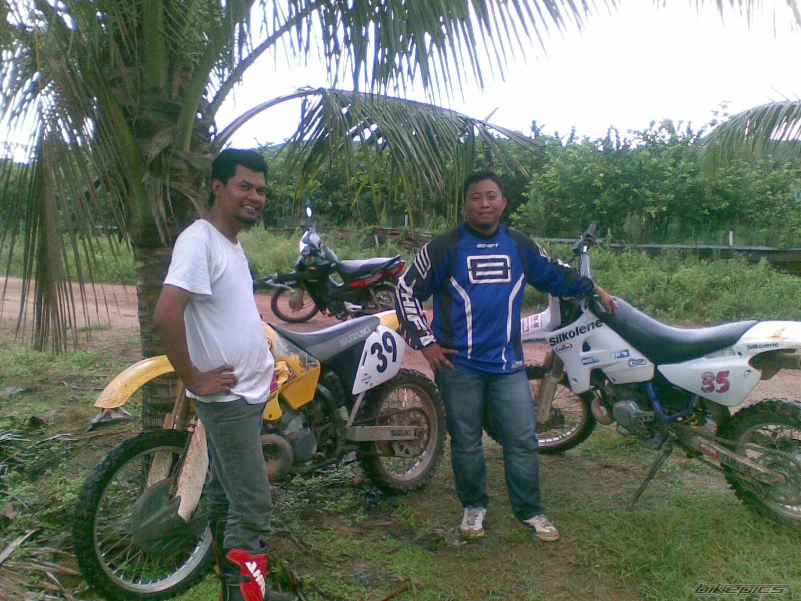 Photo 1834259