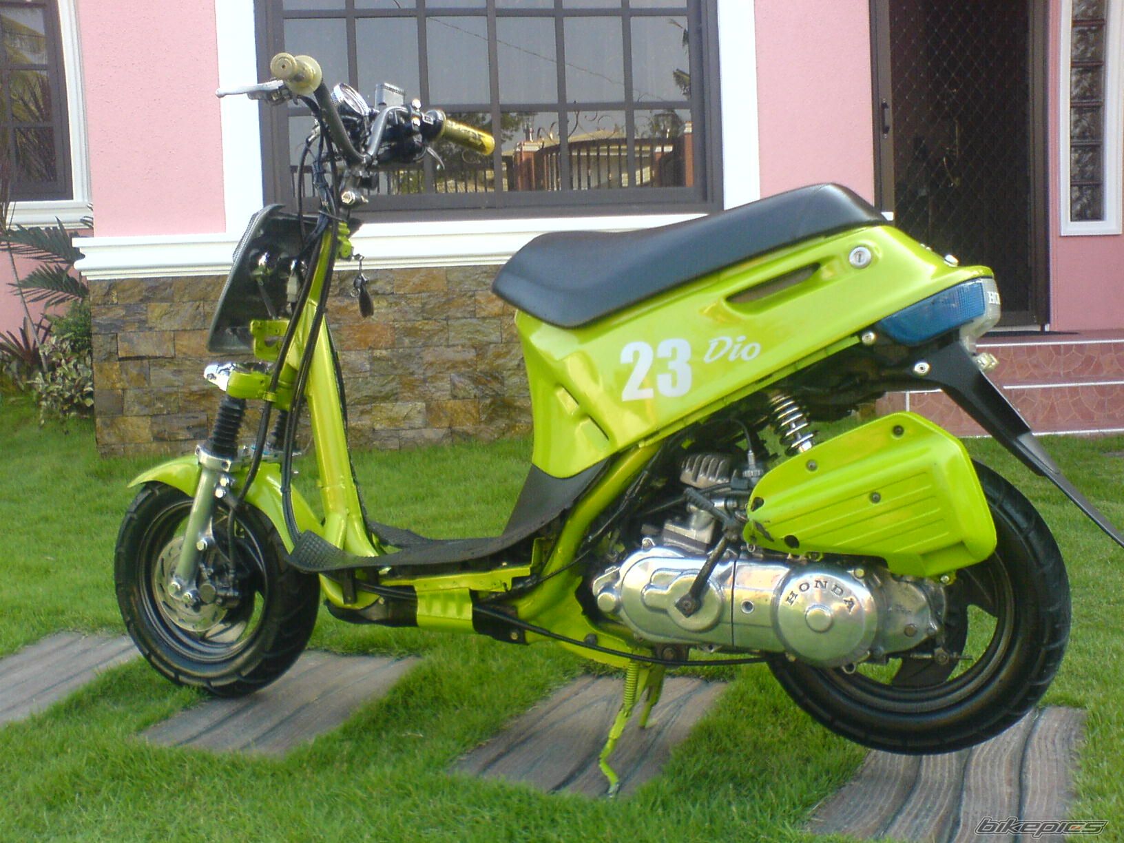 Photo 1834284