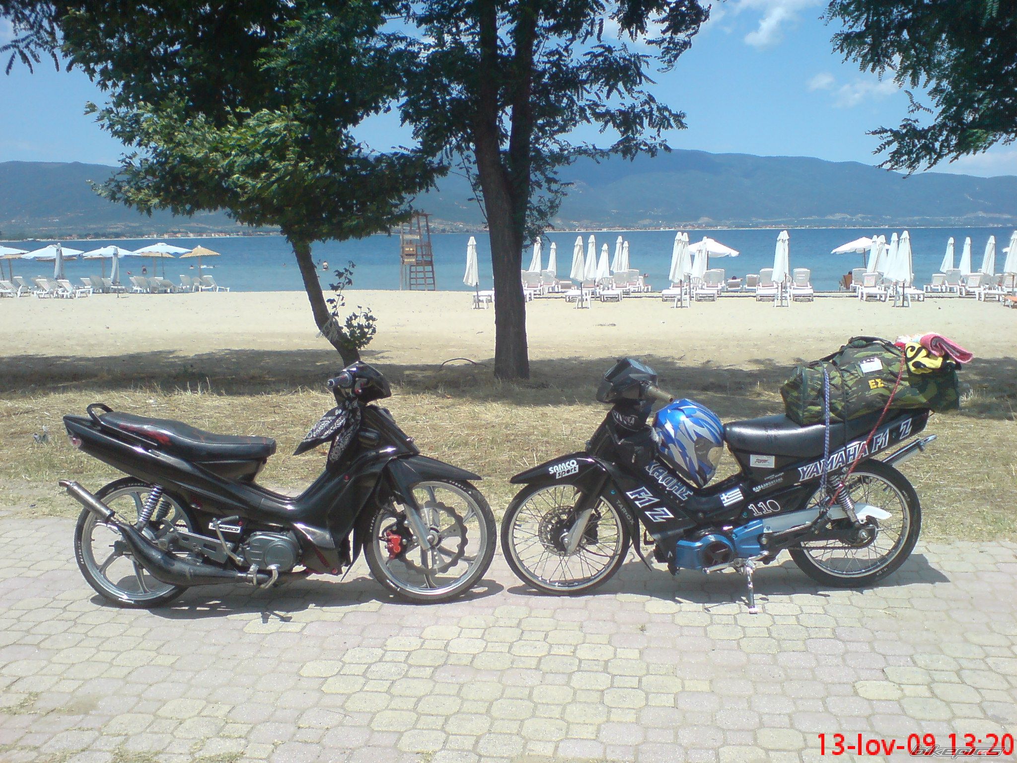 Photo 1834396