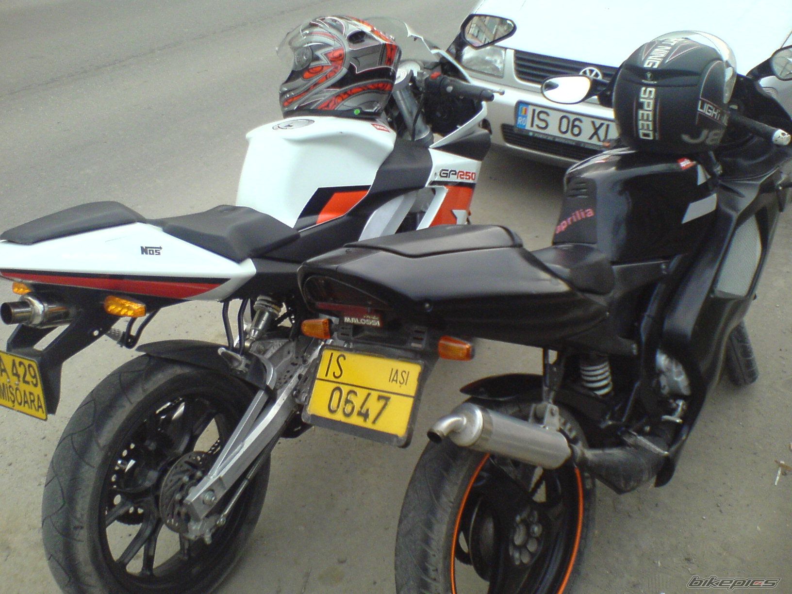 Photo 1834431