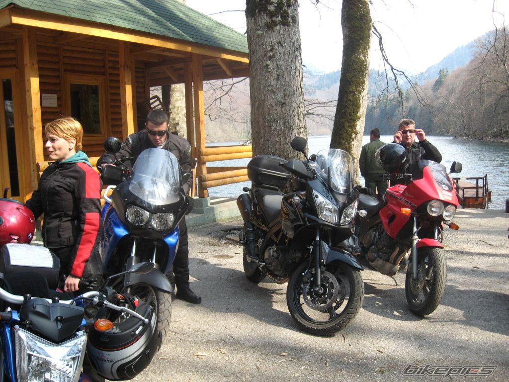 Photo 1834473