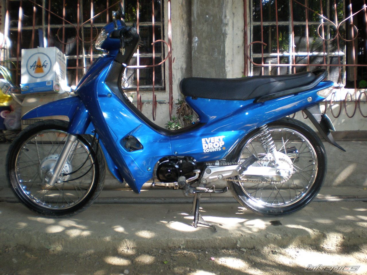 Photo 1834536