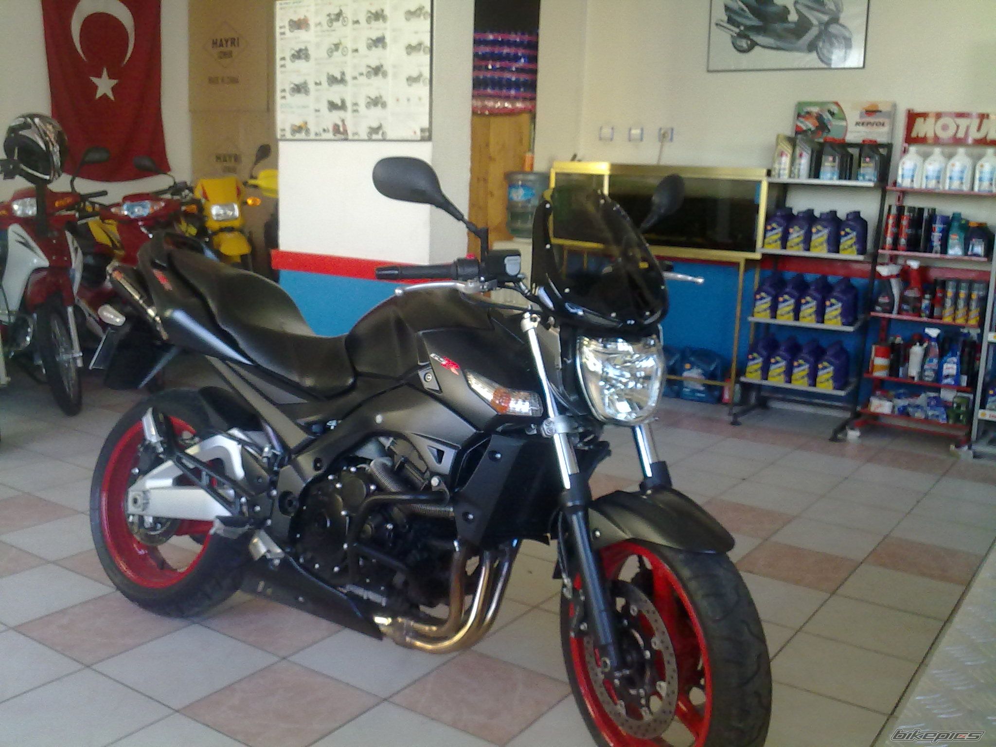 Photo 1834545