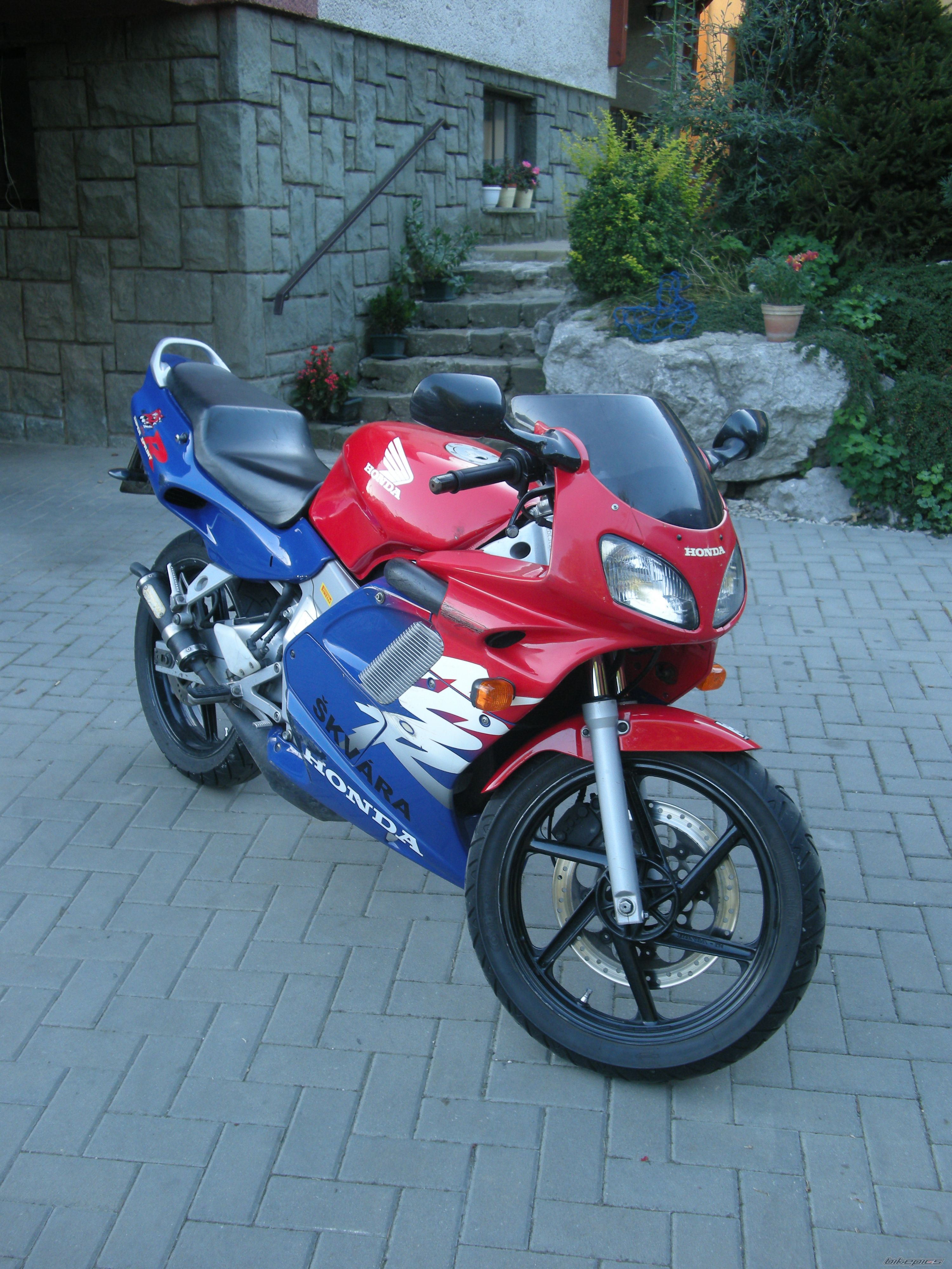 Photo 1834567