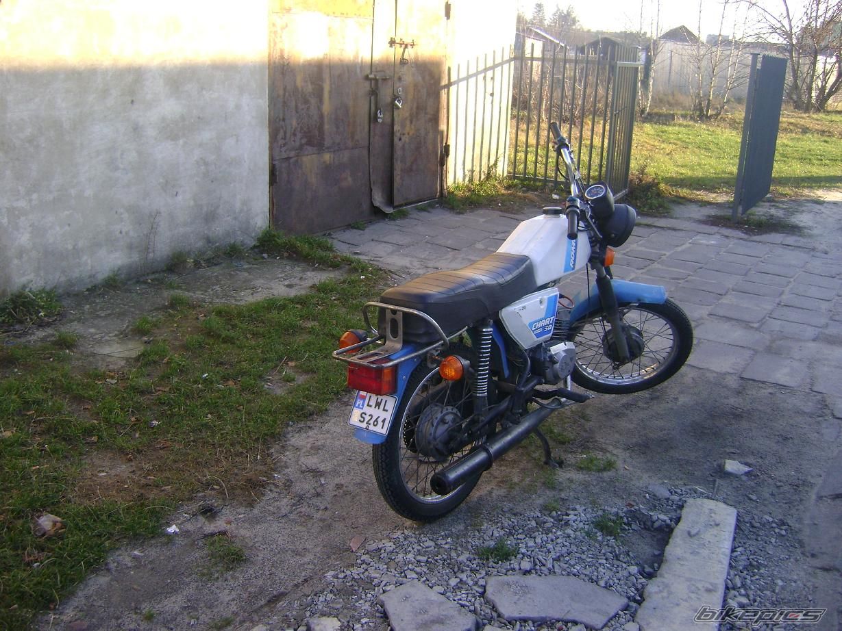 Photo 1834631