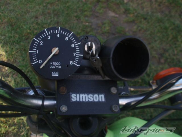 Photo 1834656
