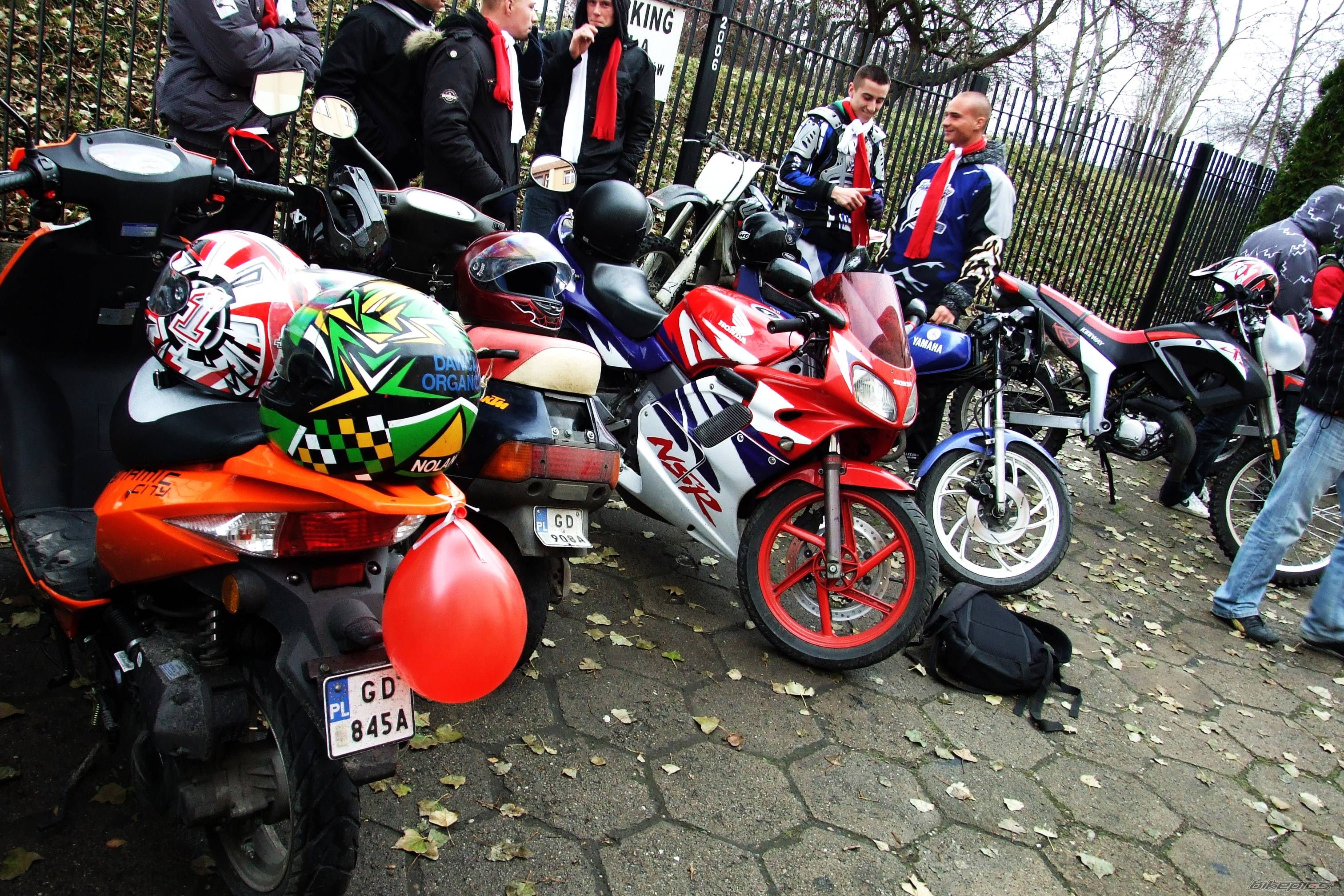 Photo 1834737