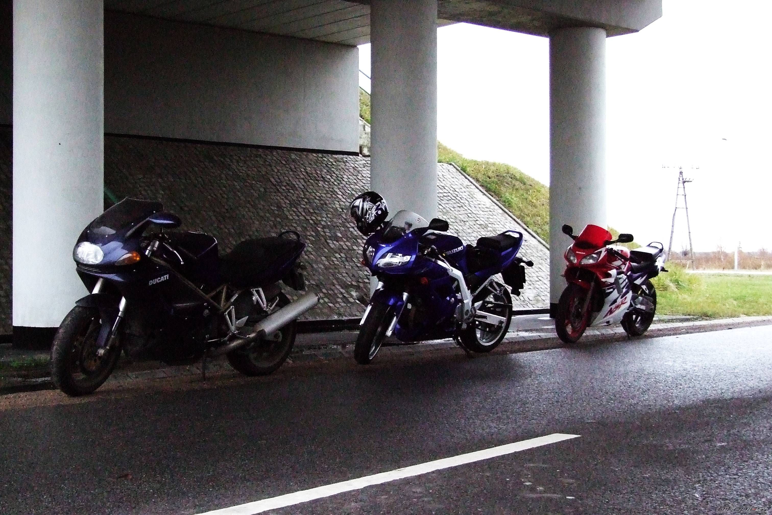Photo 1834743