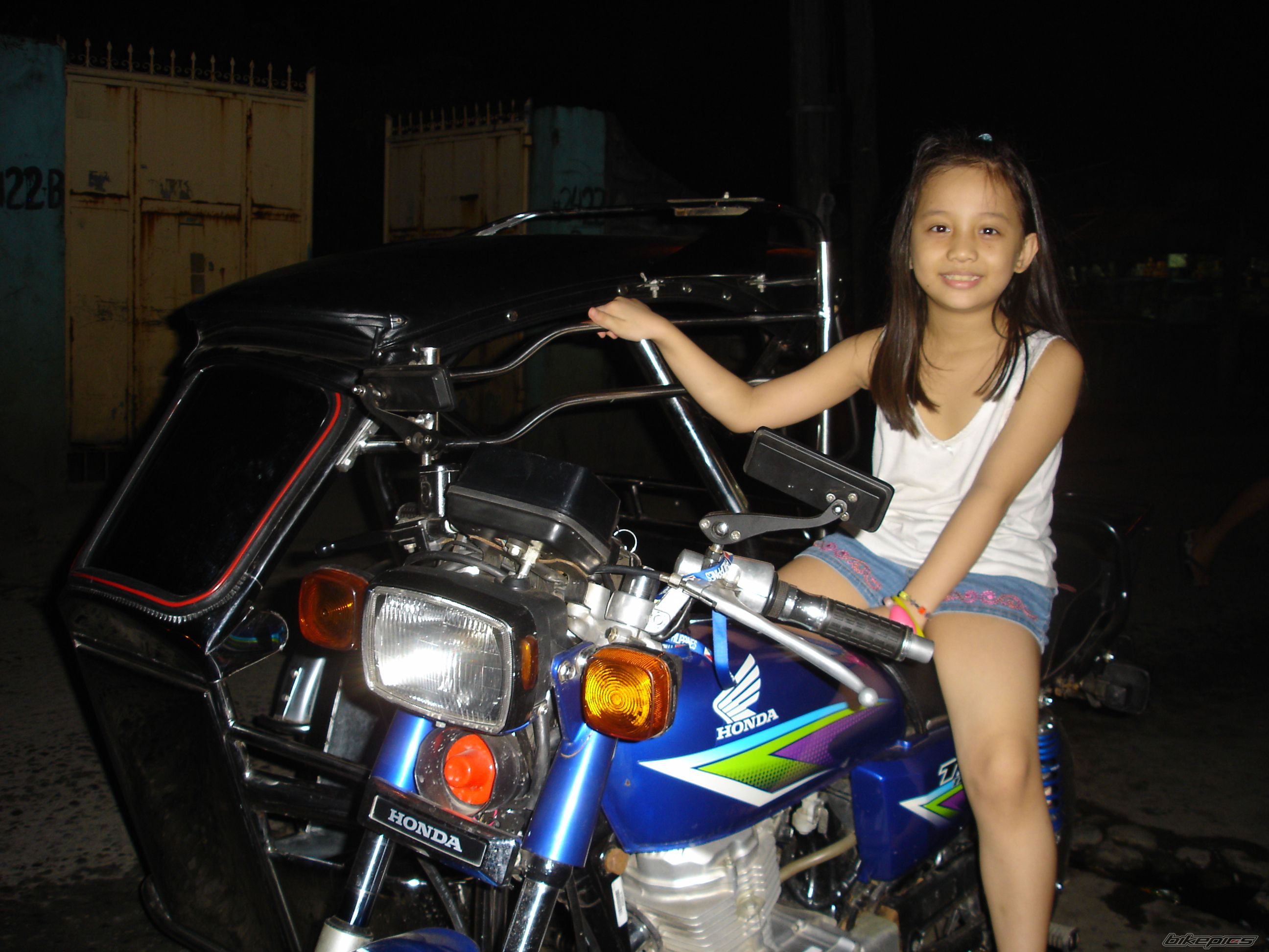 Photo 1834754