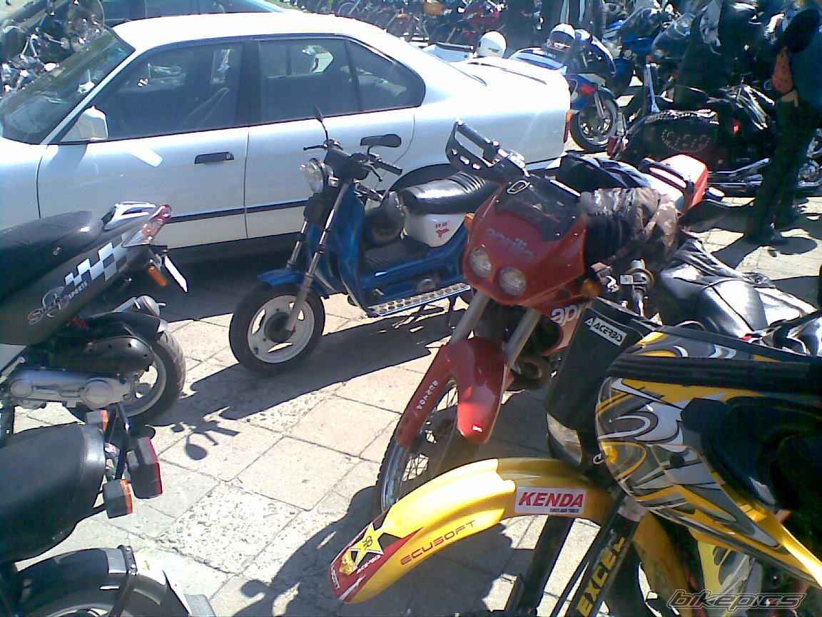Photo 1834880