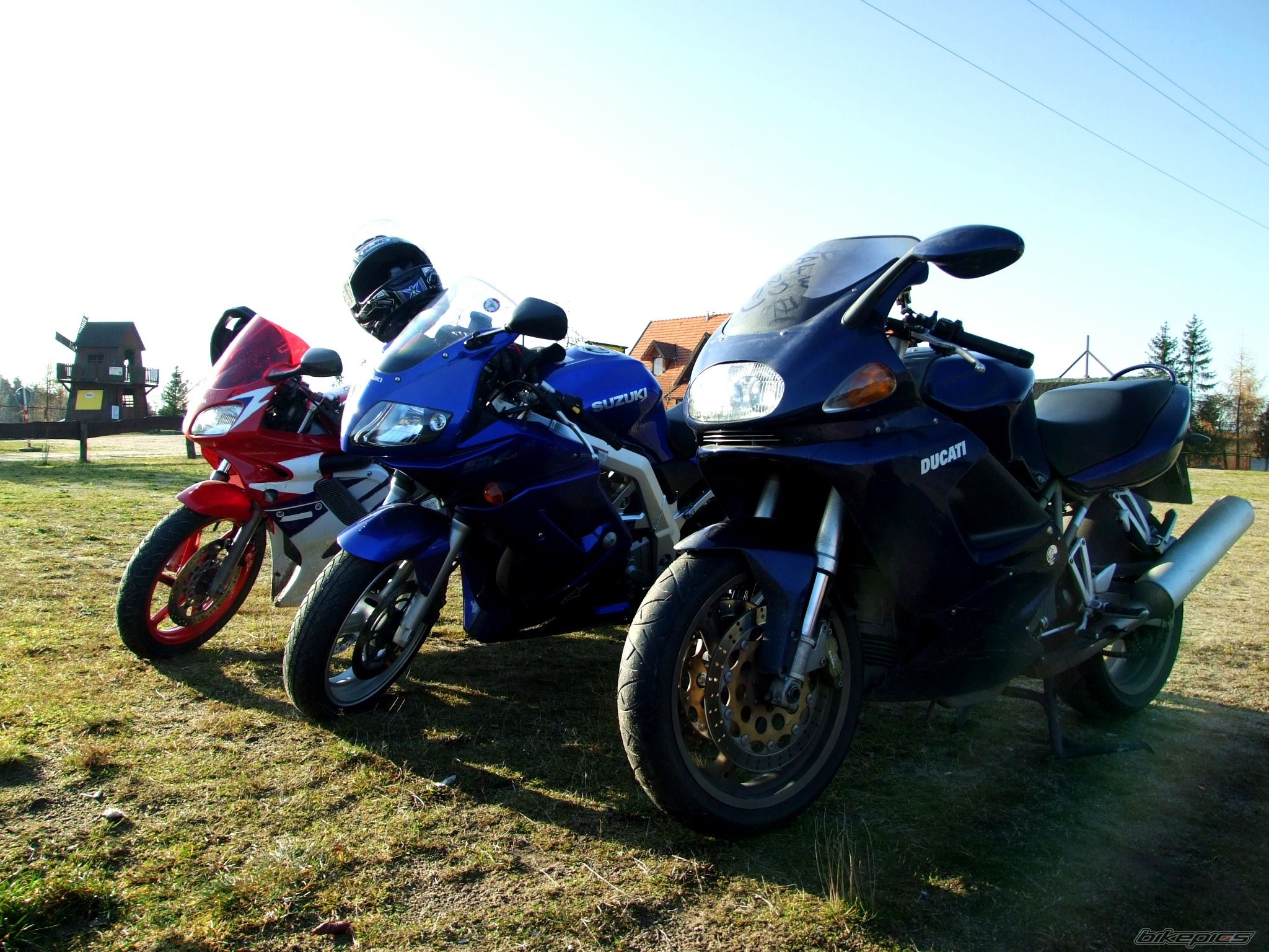 Photo 1834897