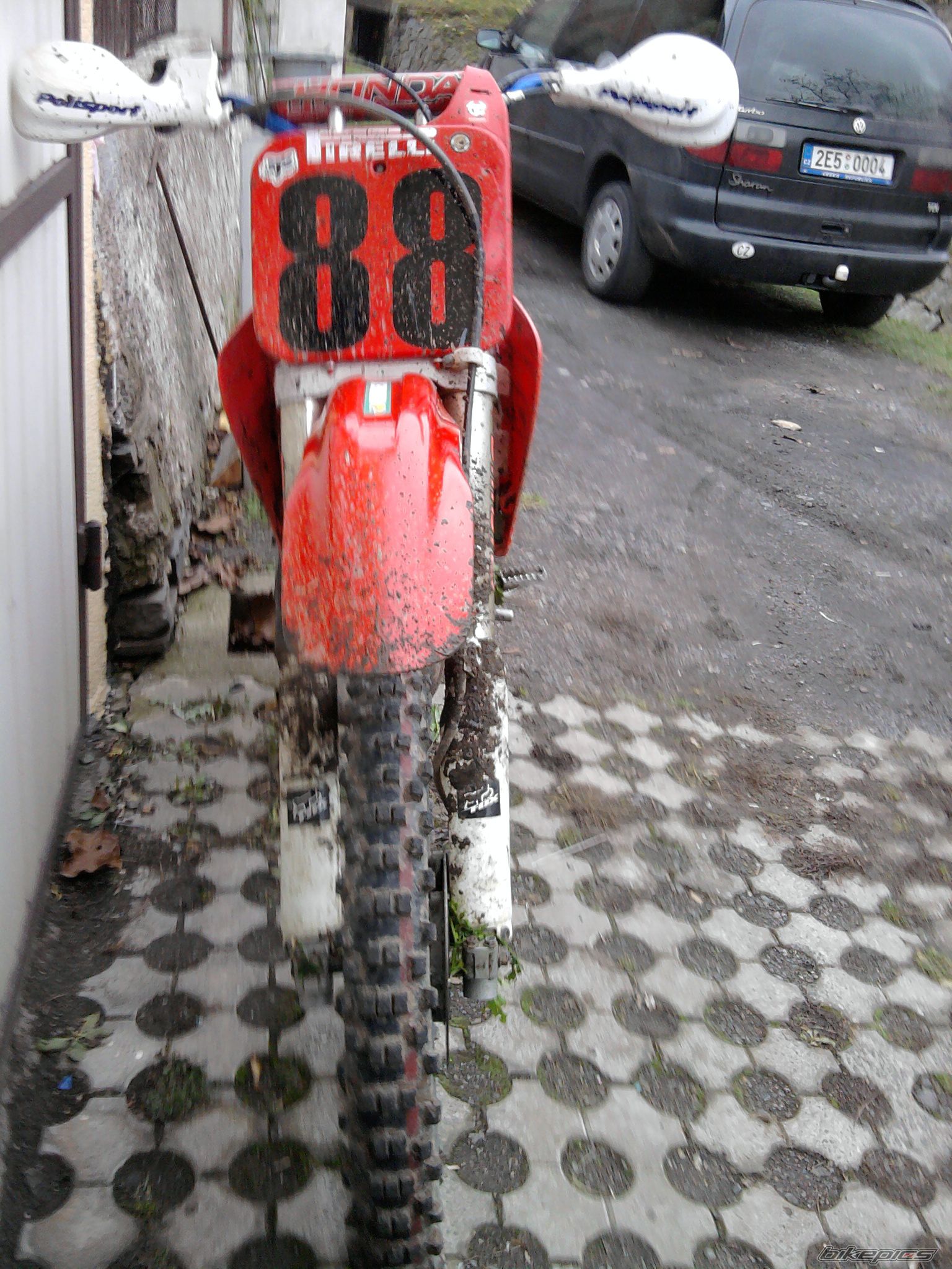 Photo 1835008