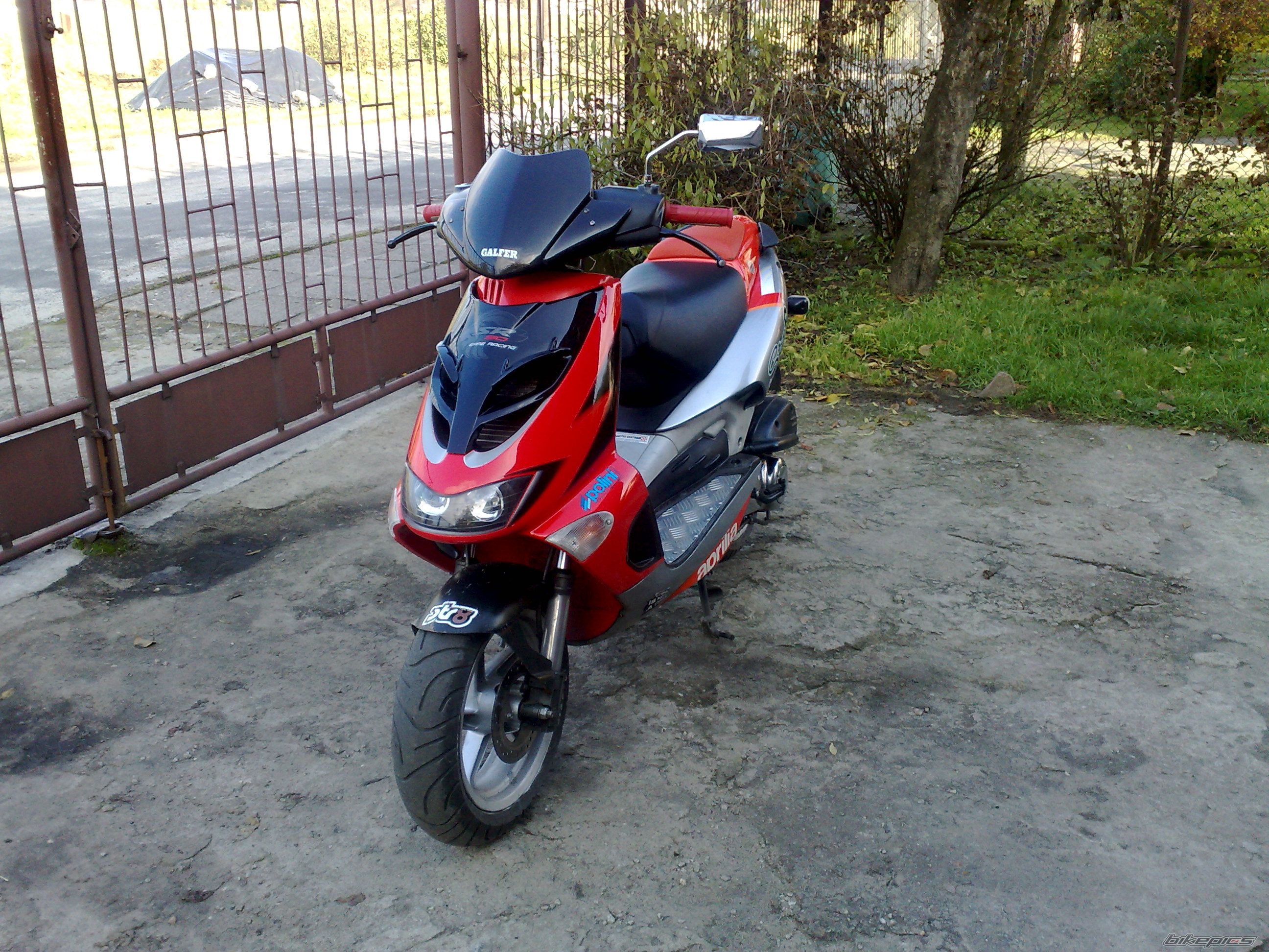 Photo 1835032