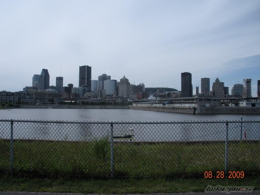 Photo 1835179
