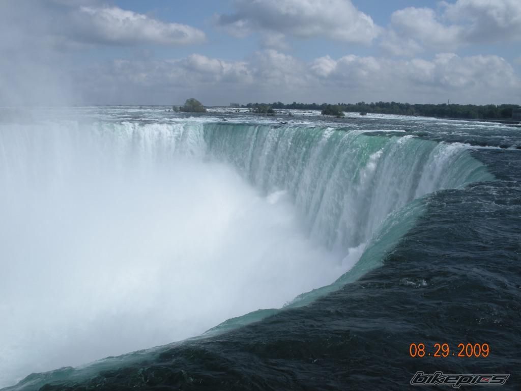 Photo 1835182
