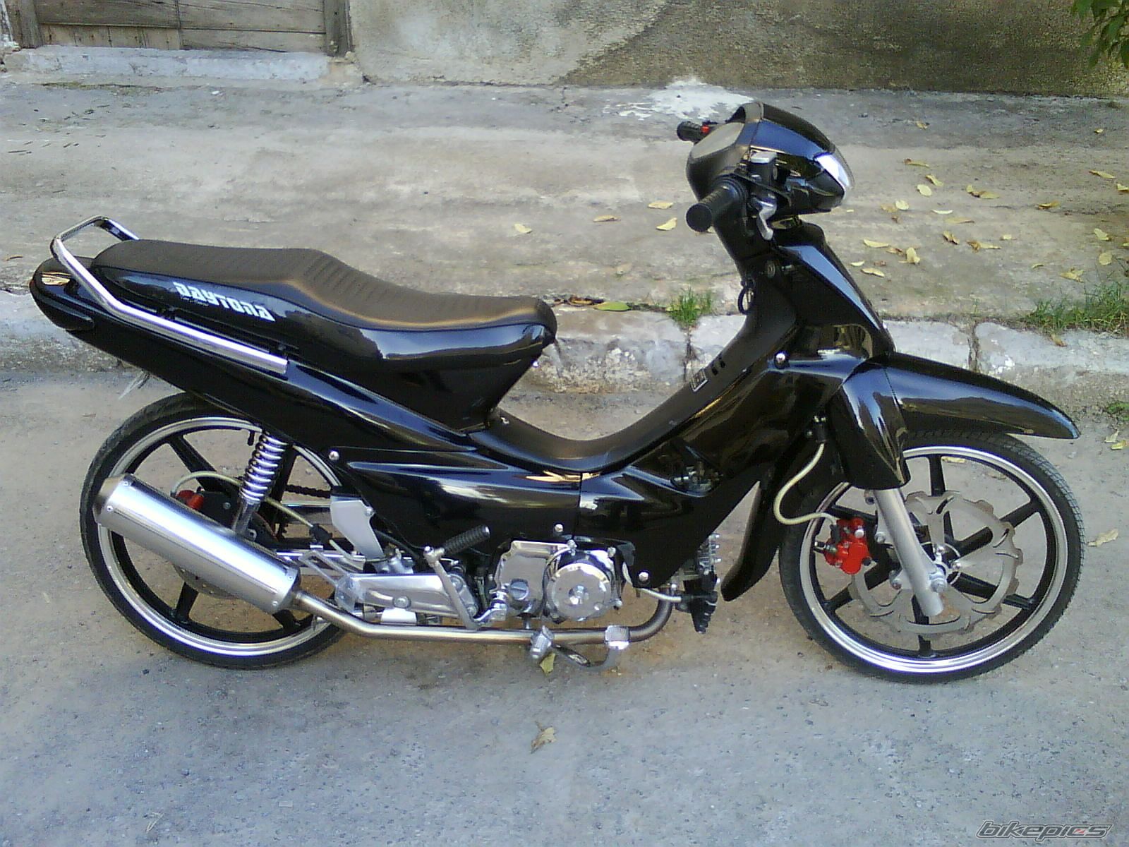 Photo 1835412