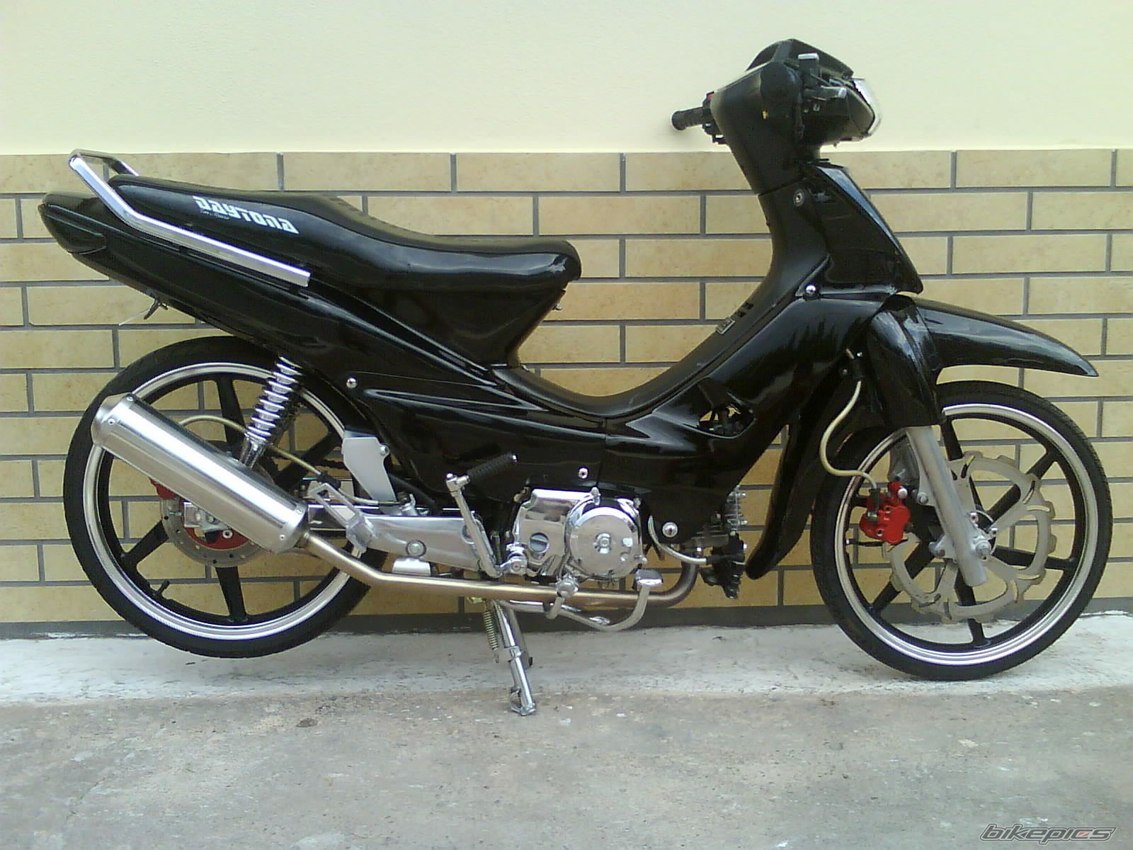 Photo 1835413