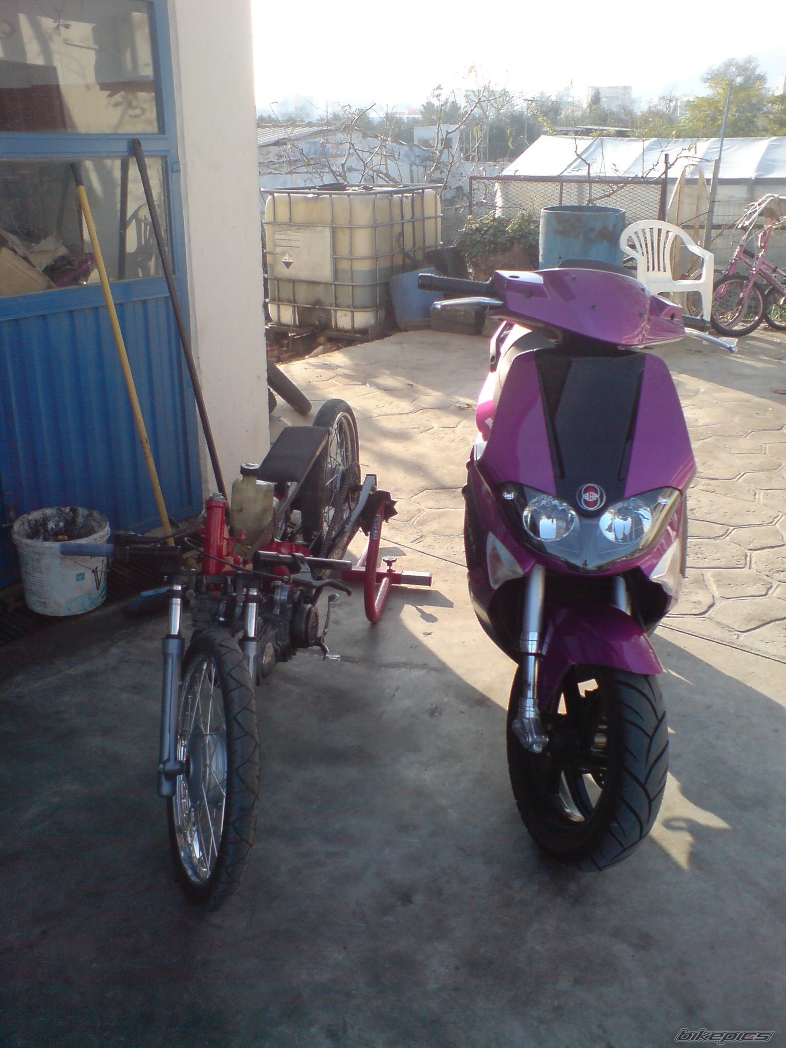Photo 1835588
