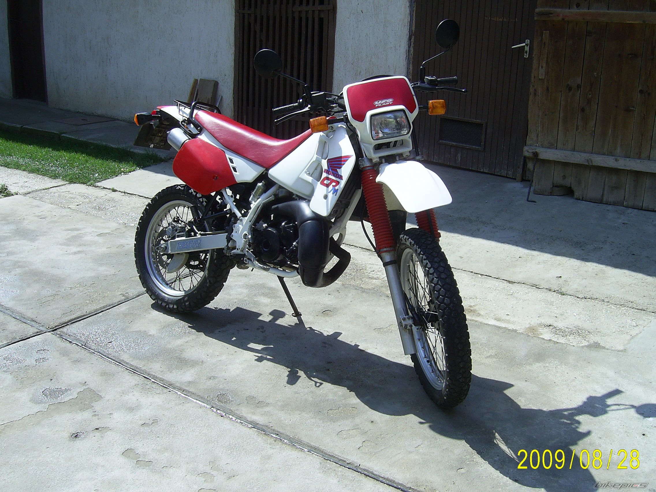 Photo 1835705