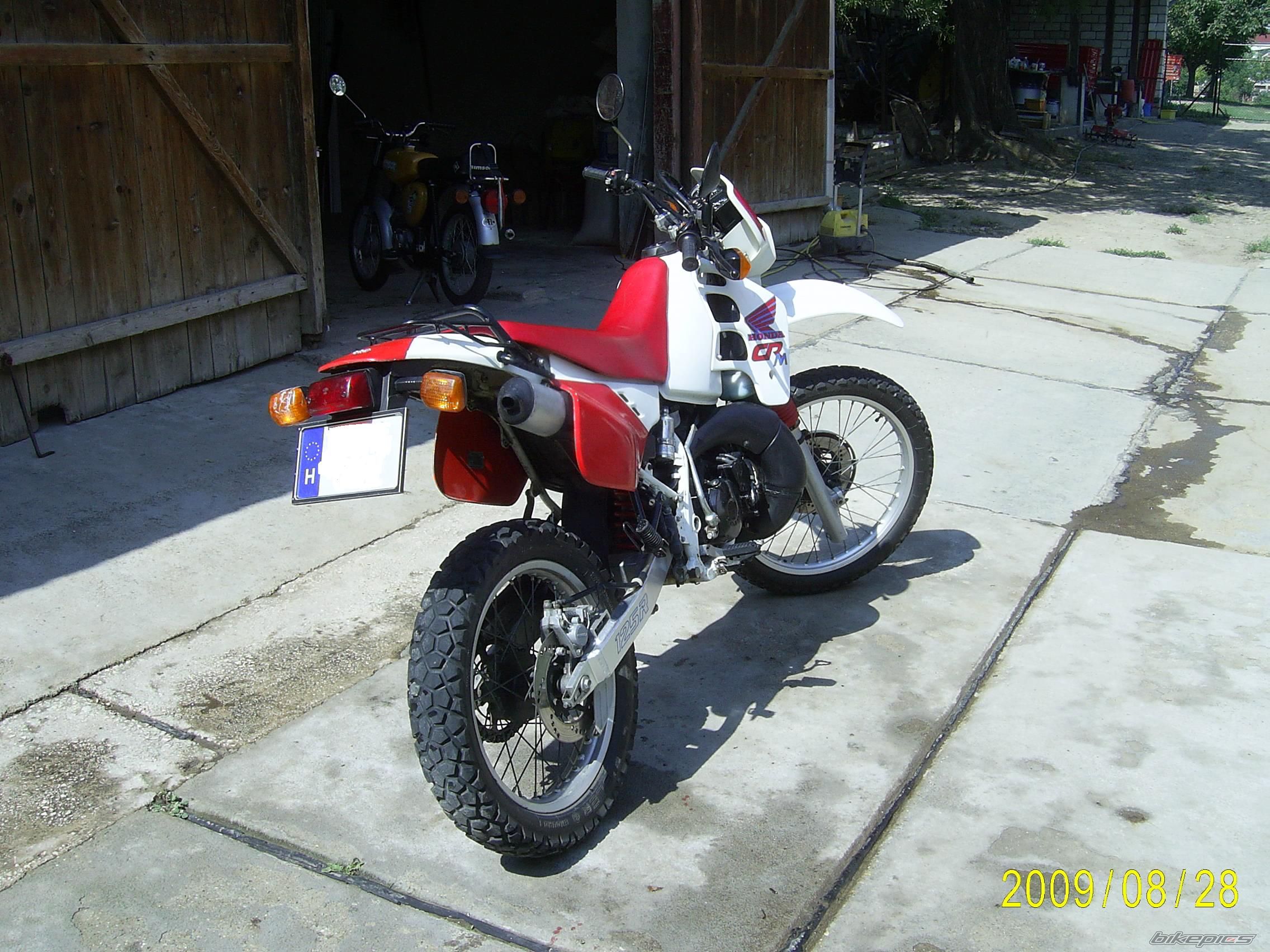 Photo 1835711