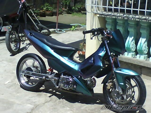 Photo 1836044