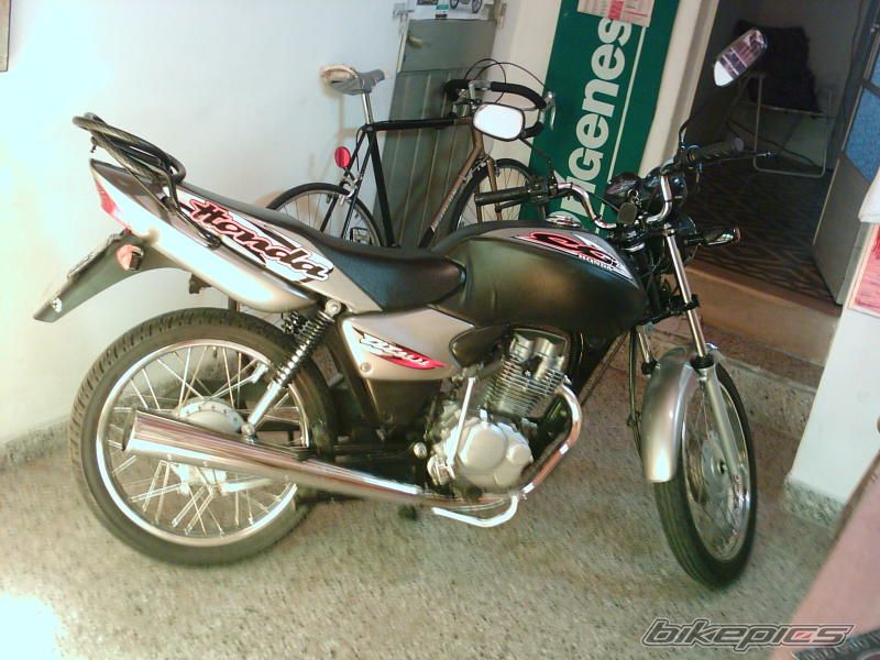Photo 1836055