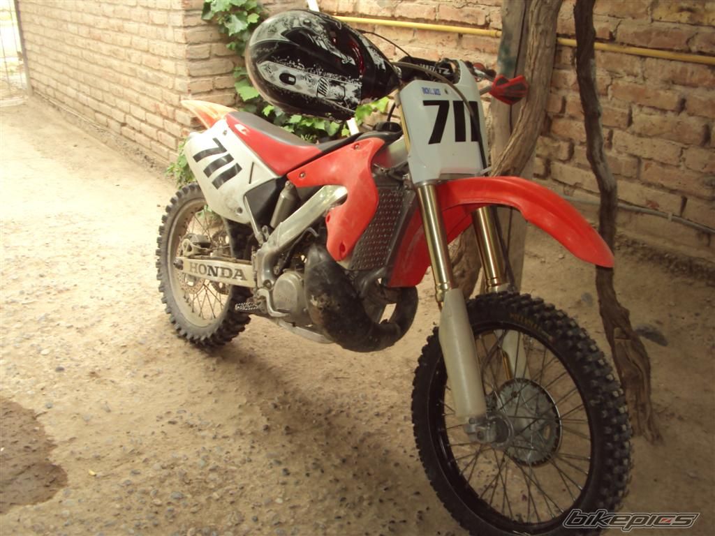 Photo 1836082