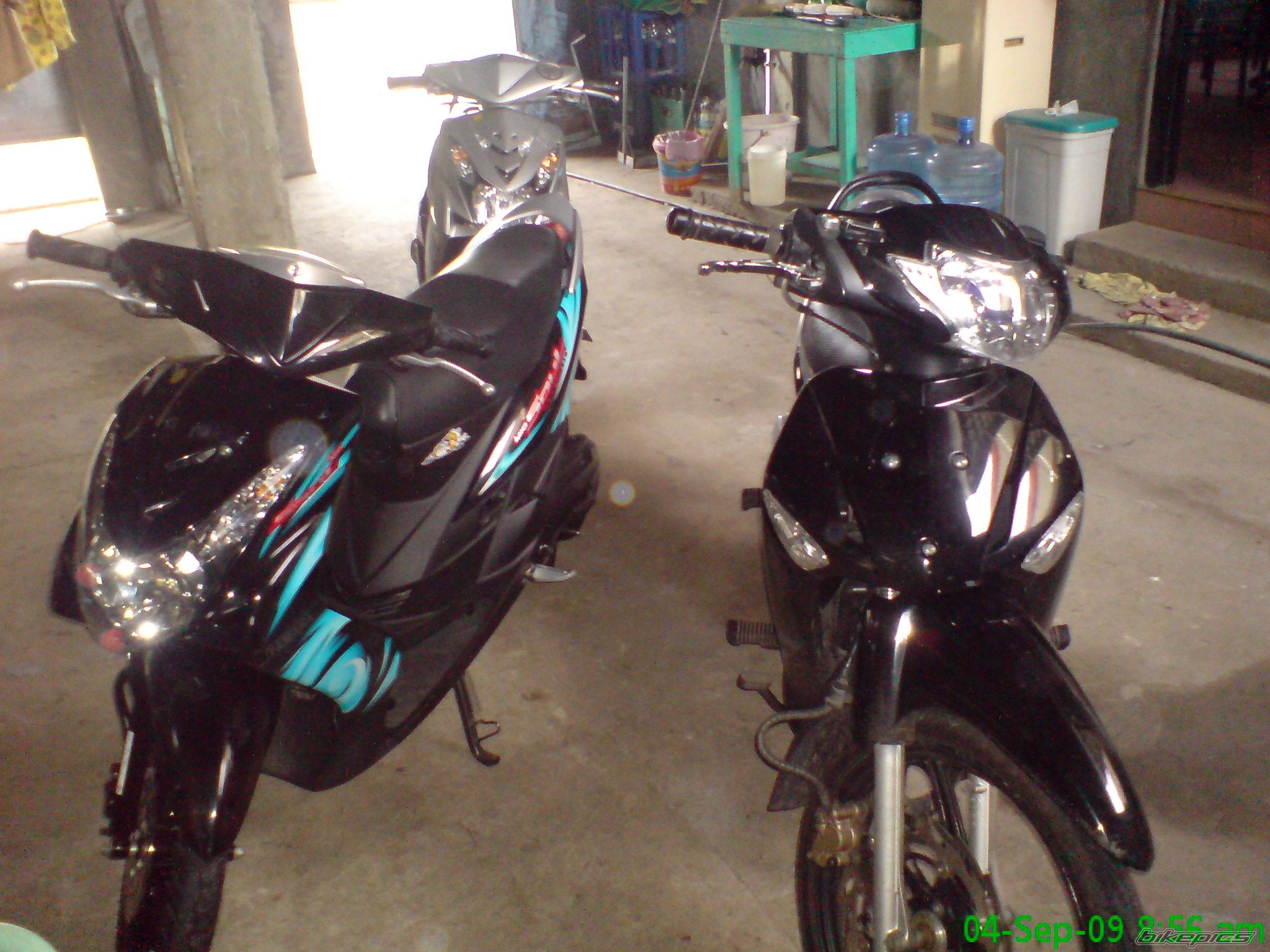 Photo 1836150