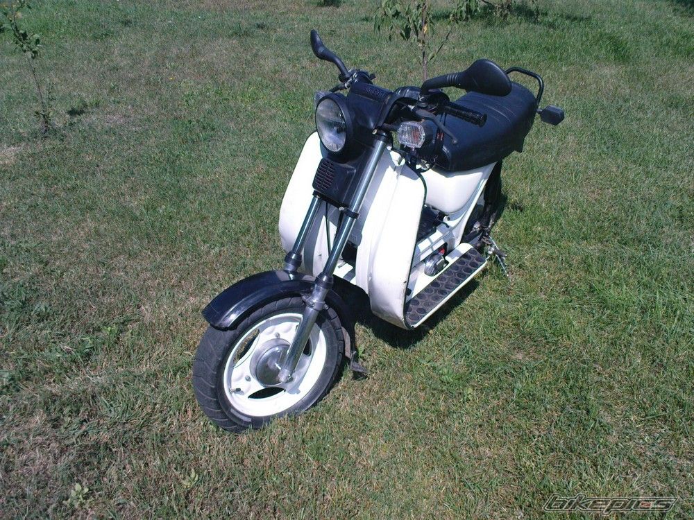 Photo 1836353