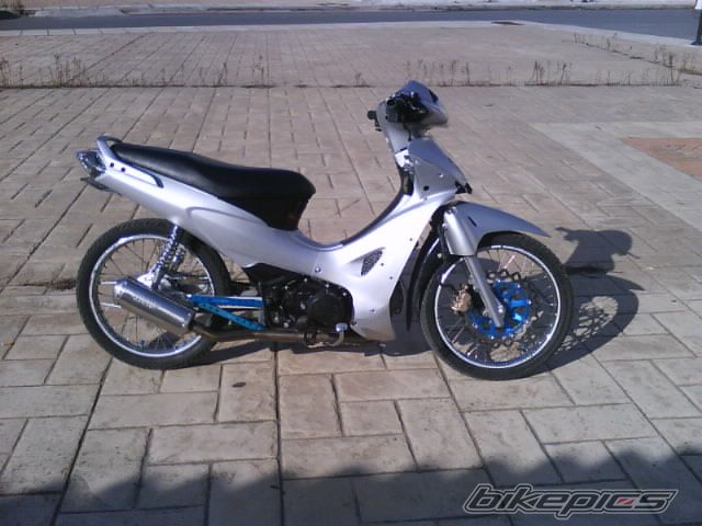Photo 1836841