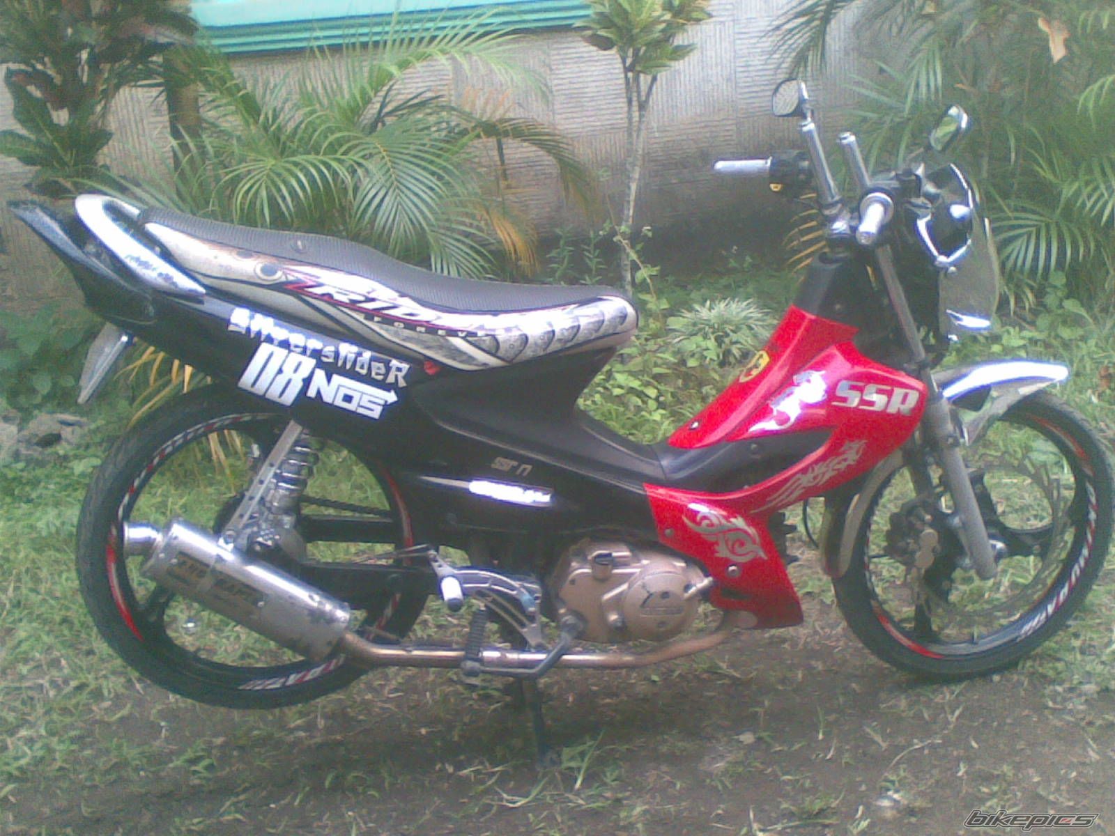 Photo 1836857