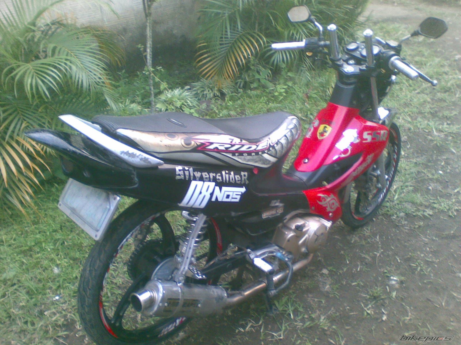 Photo 1836870