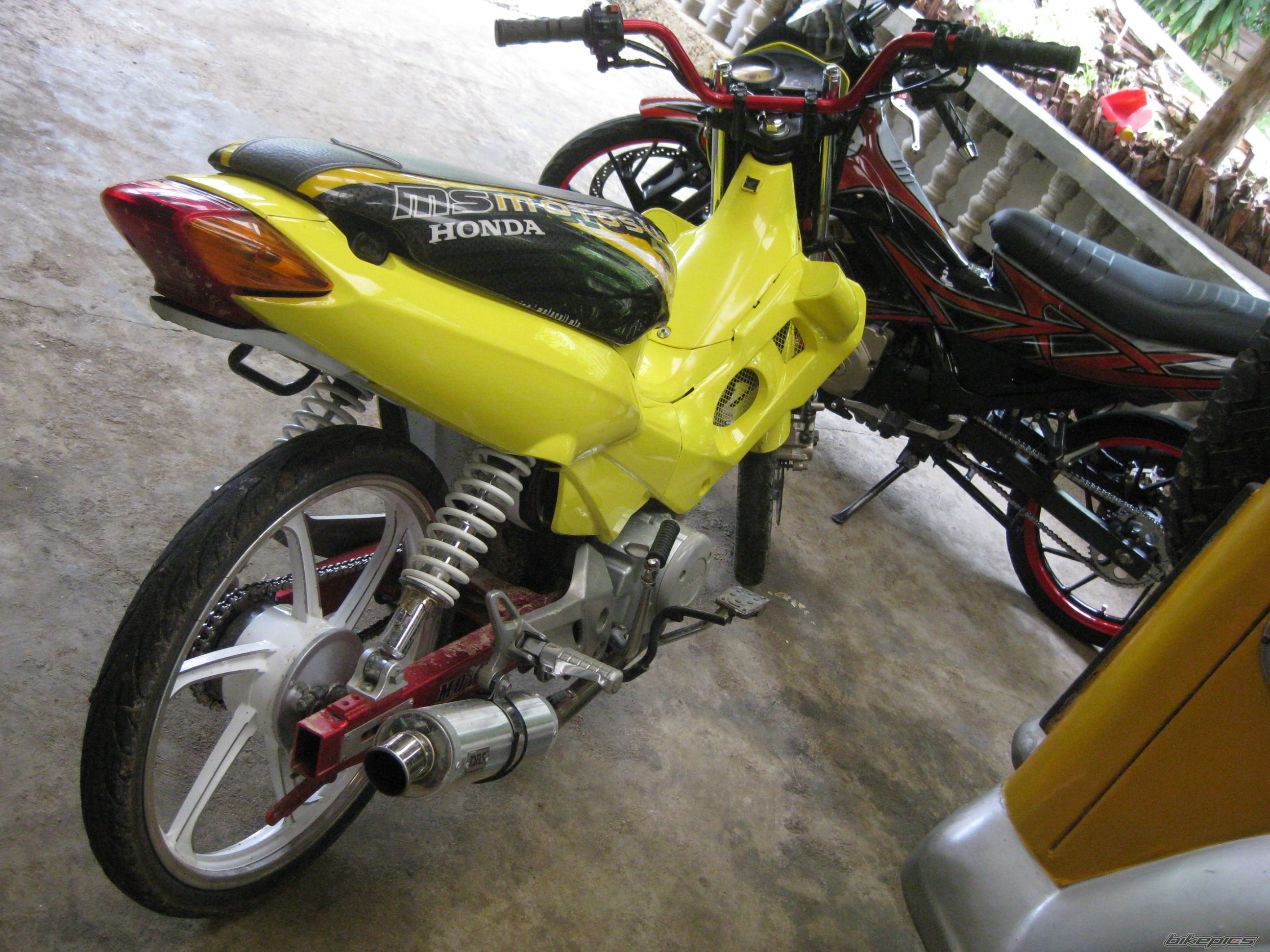 Photo 1836991