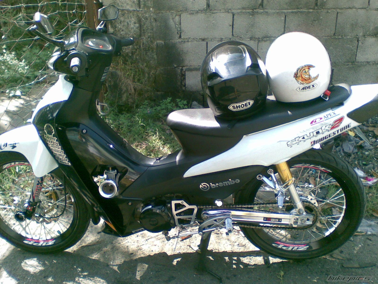 Photo 1837024