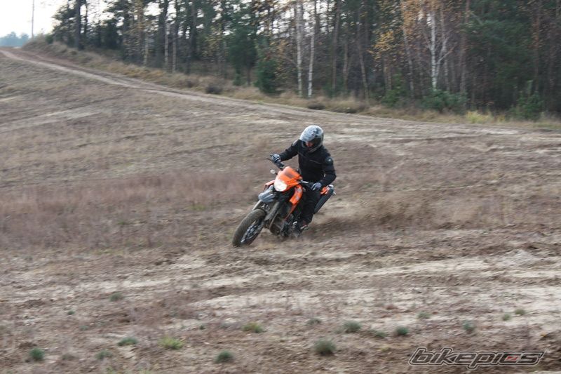 Photo 1837131