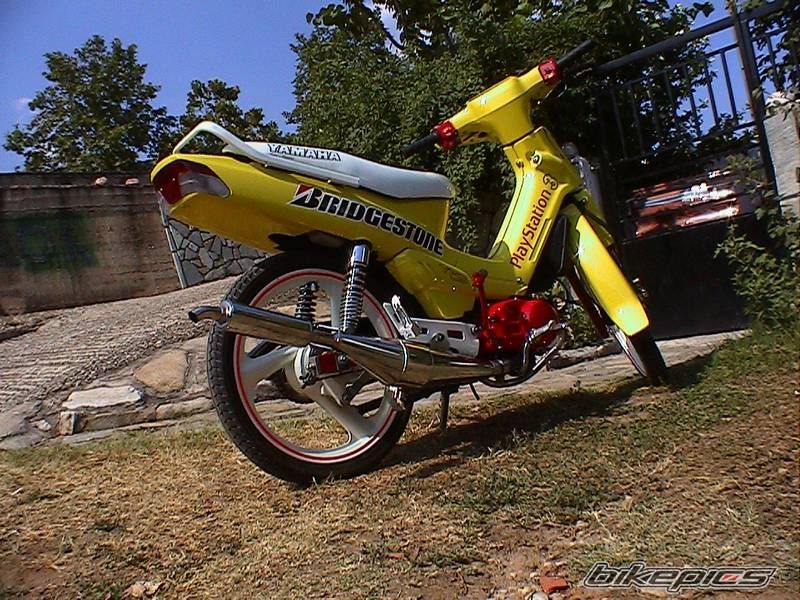 Photo 1837189