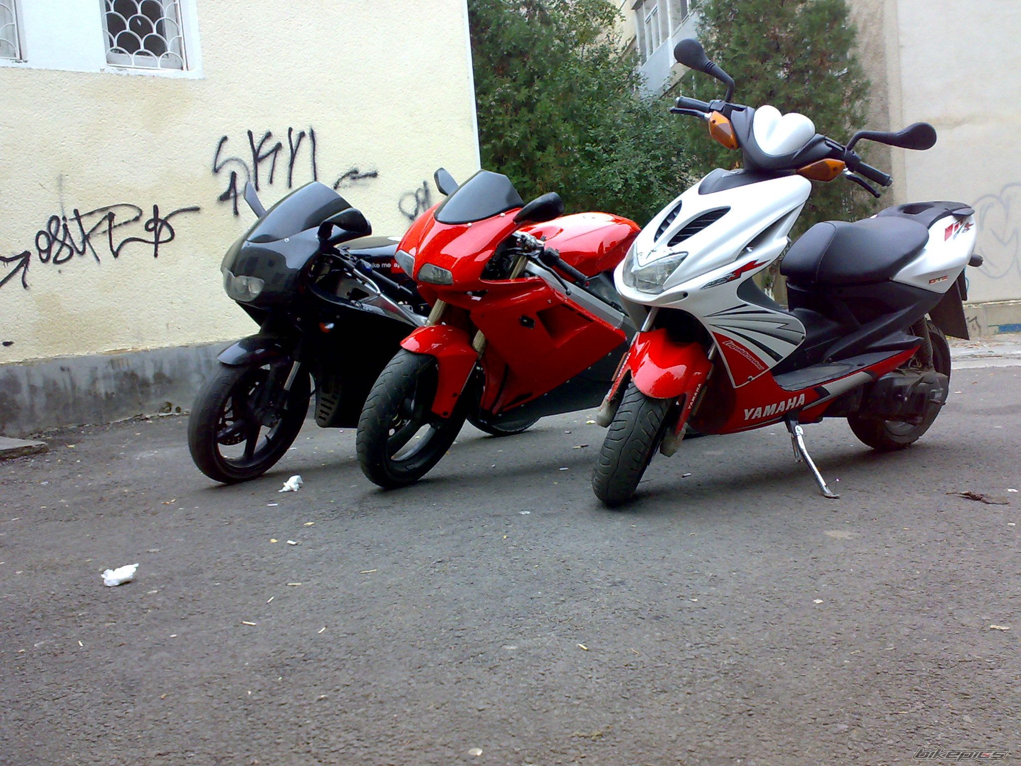 Photo 1837409