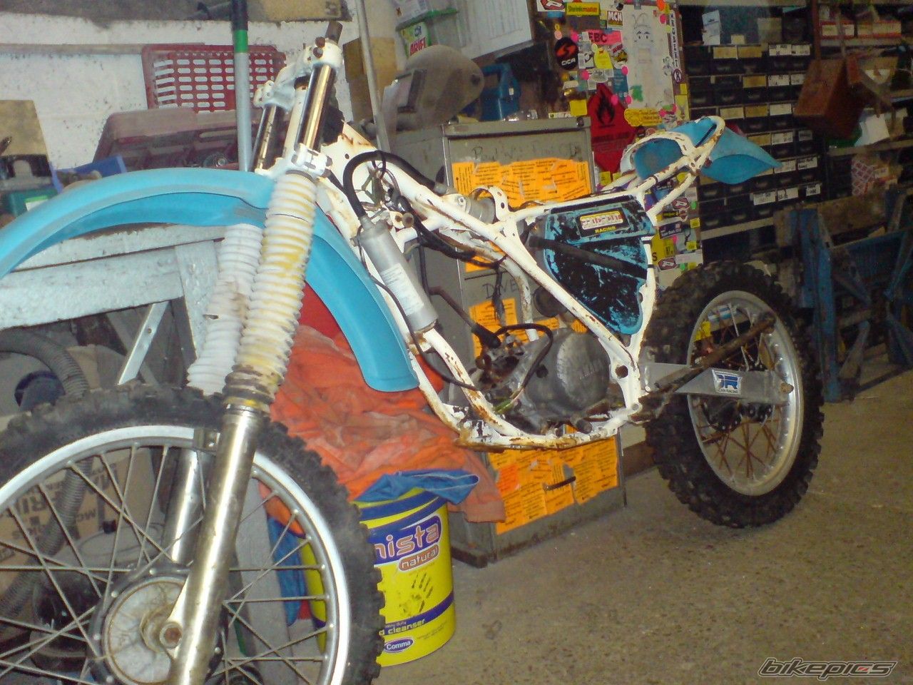 Photo 1837657