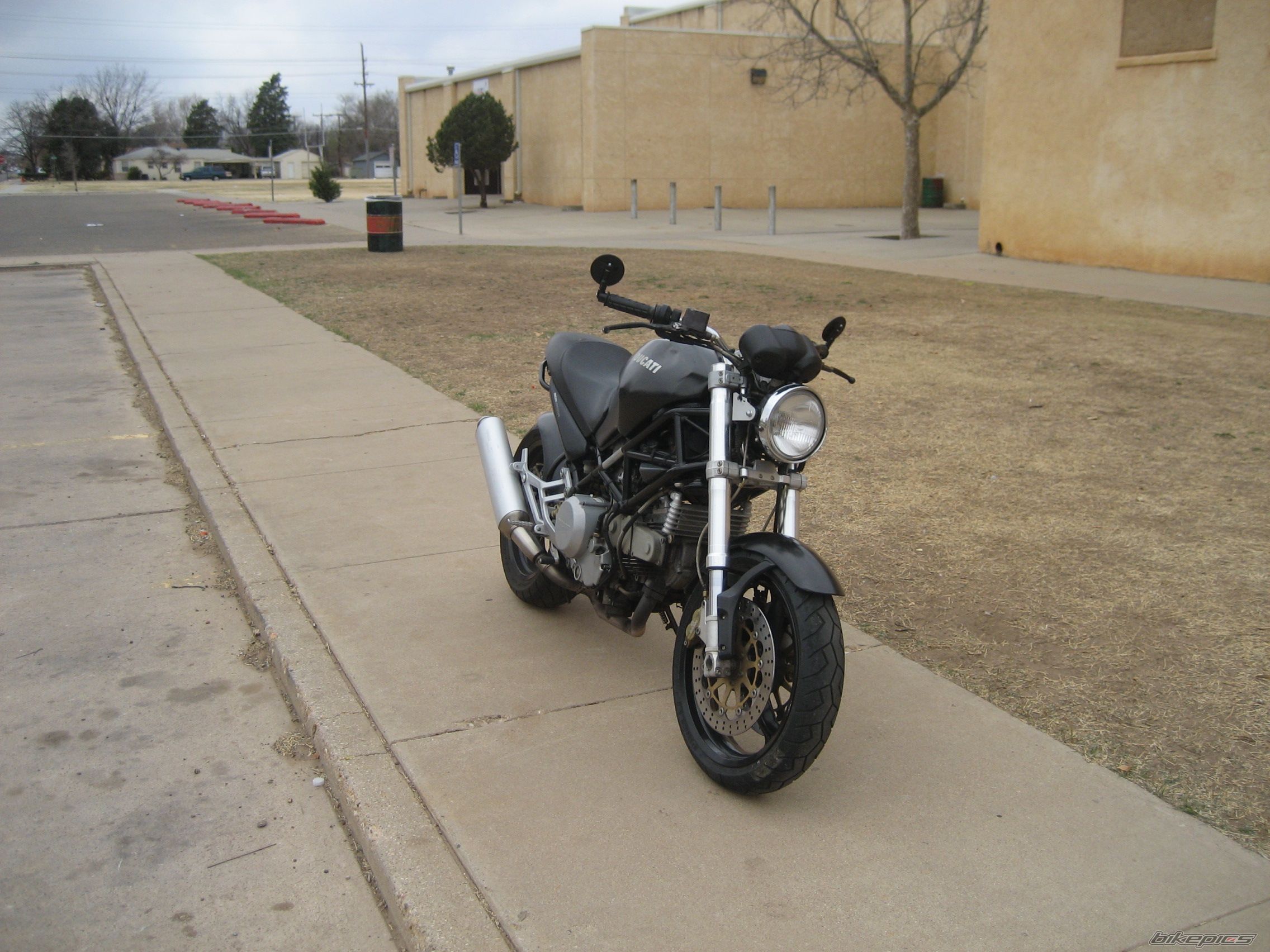 Photo 1837689