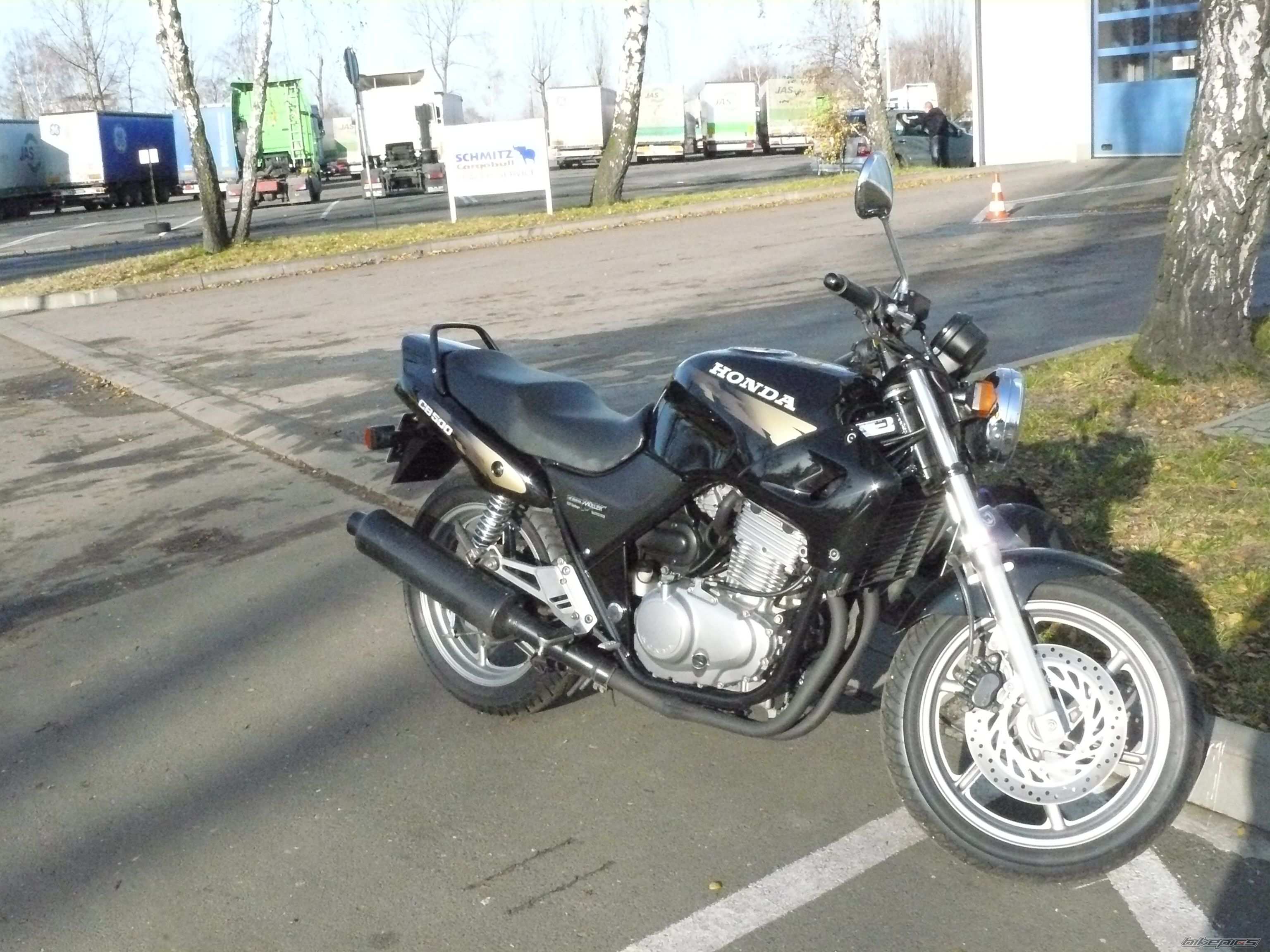 Photo 1837986