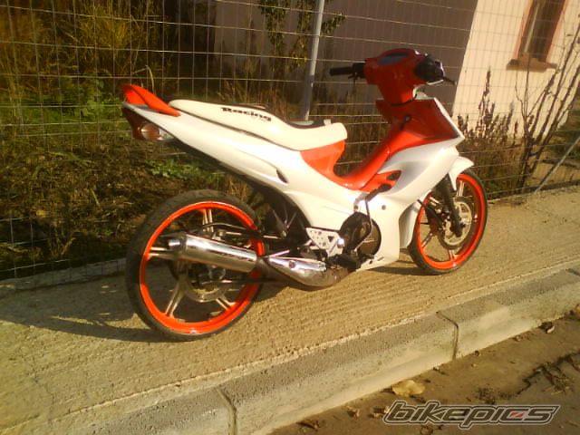 Photo 1839172