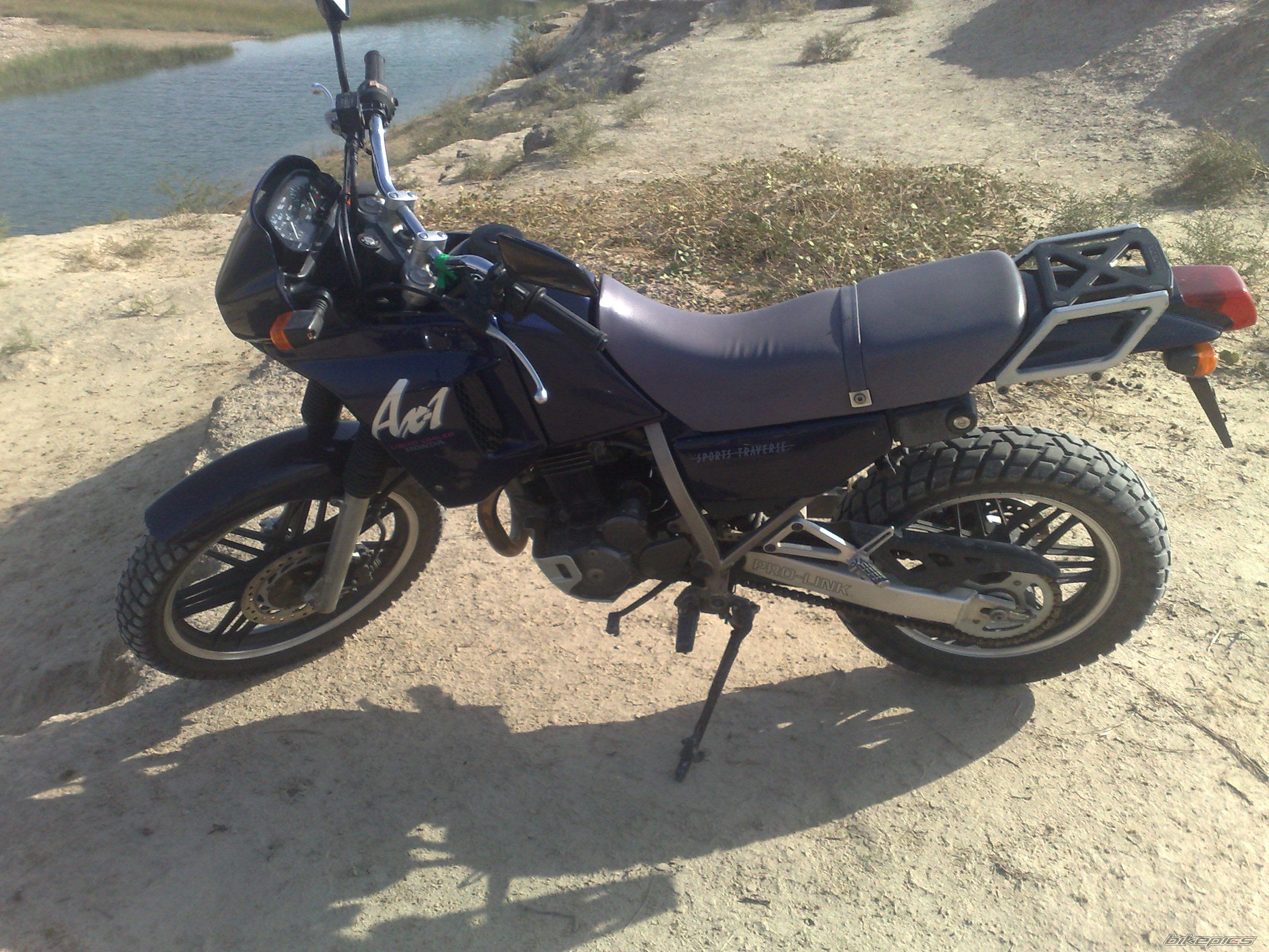 Photo 1839856
