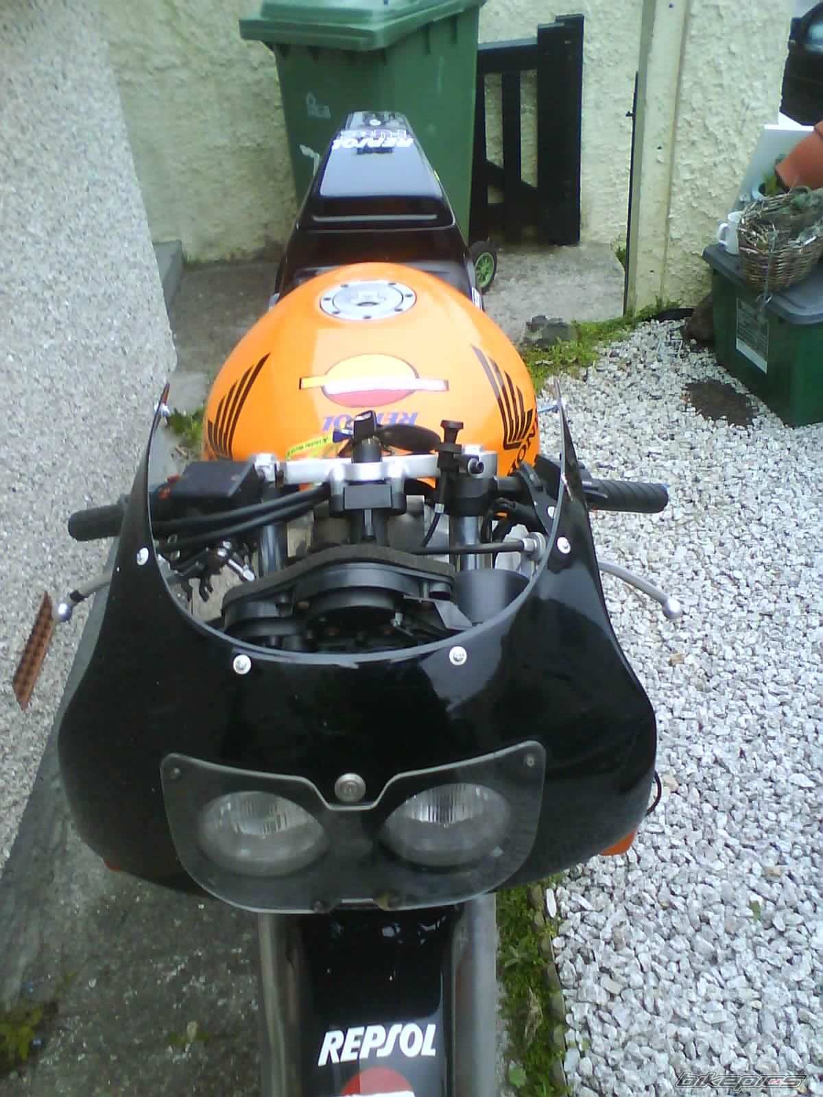 Photo 1840033